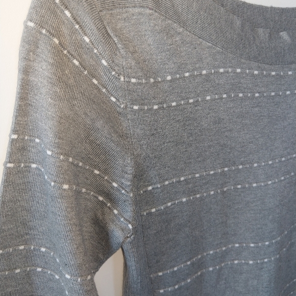 Hanna Gray & White Boatneck short sleeved Top, Size S, NWT - Picture 4 of 6